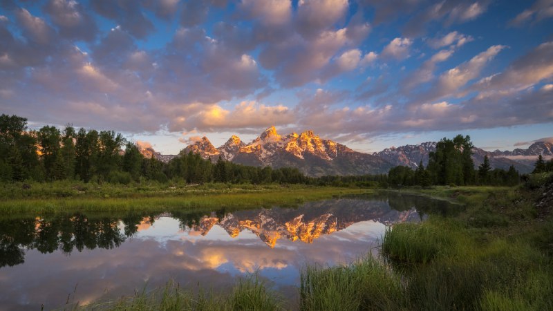 A grand viewSunrise at Grand Teton National Park, Wyoming (© Kurt Budliger/Tandem Stills + Motion)原图