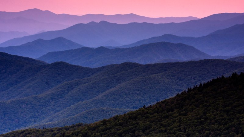 #Bing_Wallpaper岁月雕琢，风景始成大烟山国家公园，田纳西州，美国 (© Mint Images/Getty Images)4K | 1080P