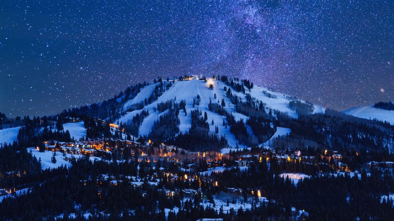 #Bing_Wallpaper电影、山脉和魔法黄昏时的鹿谷，帕克城，犹他州，美国 (© Adventure_Photo/Getty Images)4K